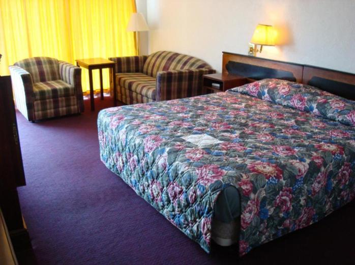 Gray Plaza Motel Benton Экстерьер фото