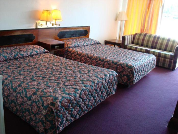 Gray Plaza Motel Benton Экстерьер фото